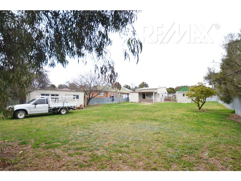 6 Prince Street, Junee NSW 2663