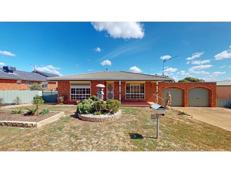 11 Hunter St, Junee NSW 2663