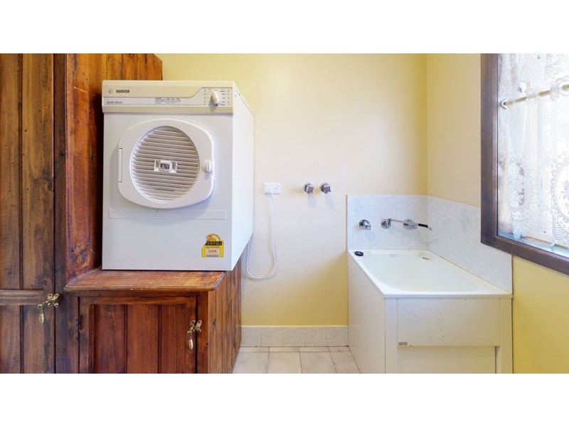 11 Hunter St, Junee NSW 2663