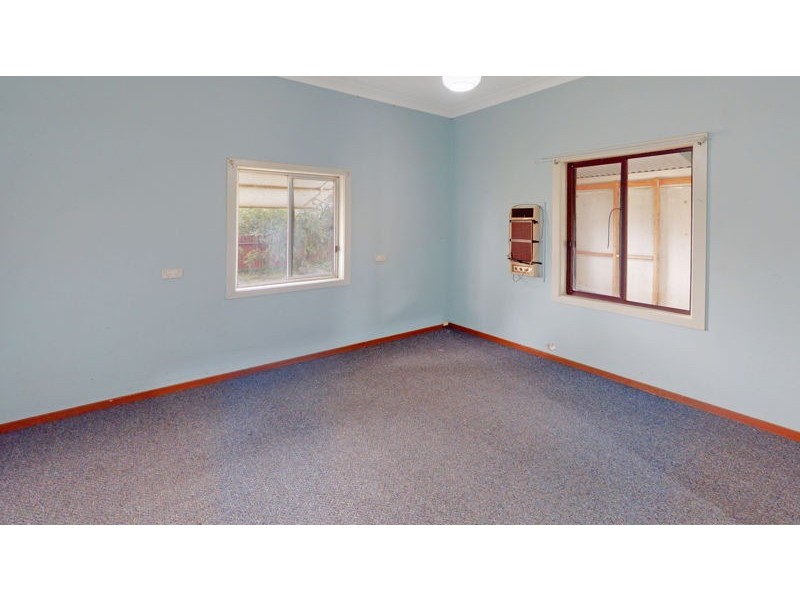 12 Illabo Road, Junee NSW 2663