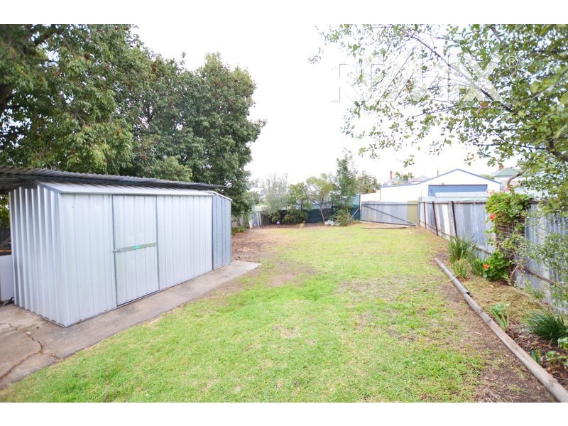 16 Kemp Street, Junee NSW 2663