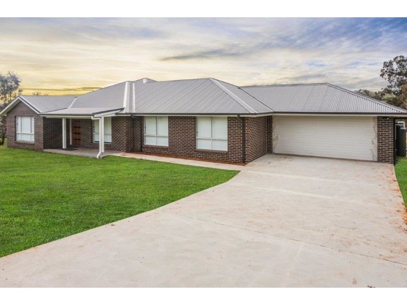 58 Harold St, Junee NSW 2663