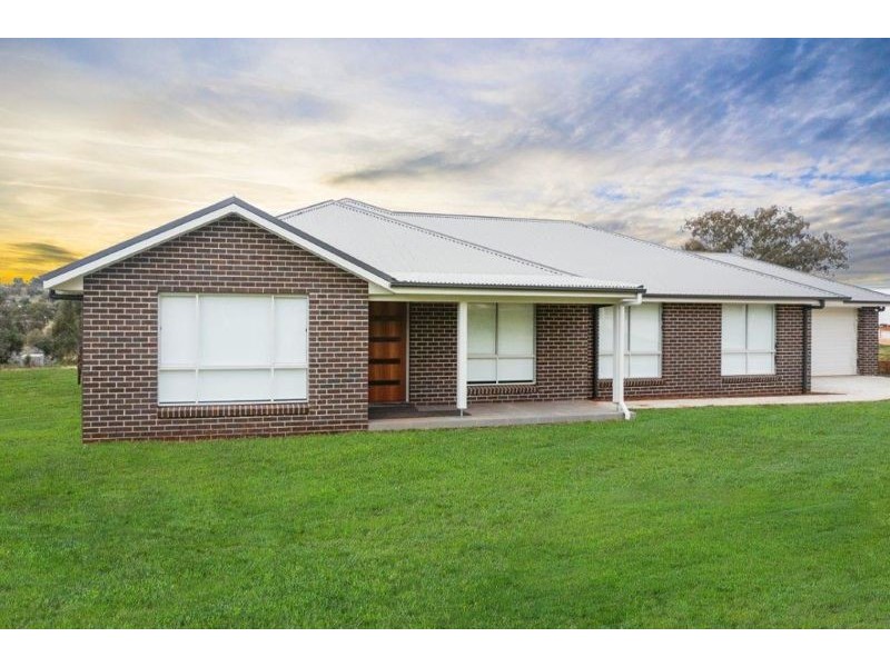 58 Harold St, Junee NSW 2663