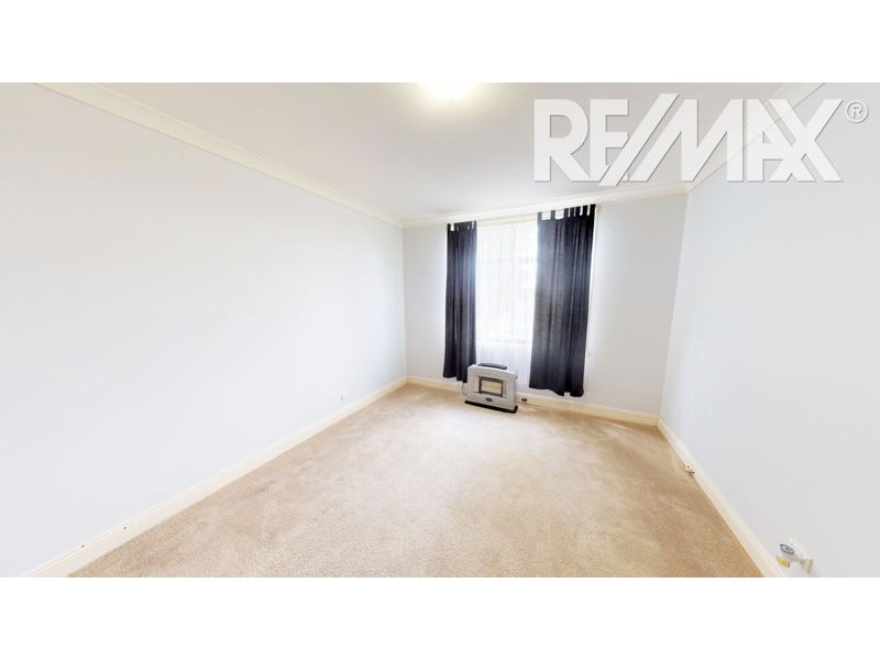 18 Kemp St, Junee NSW 2663