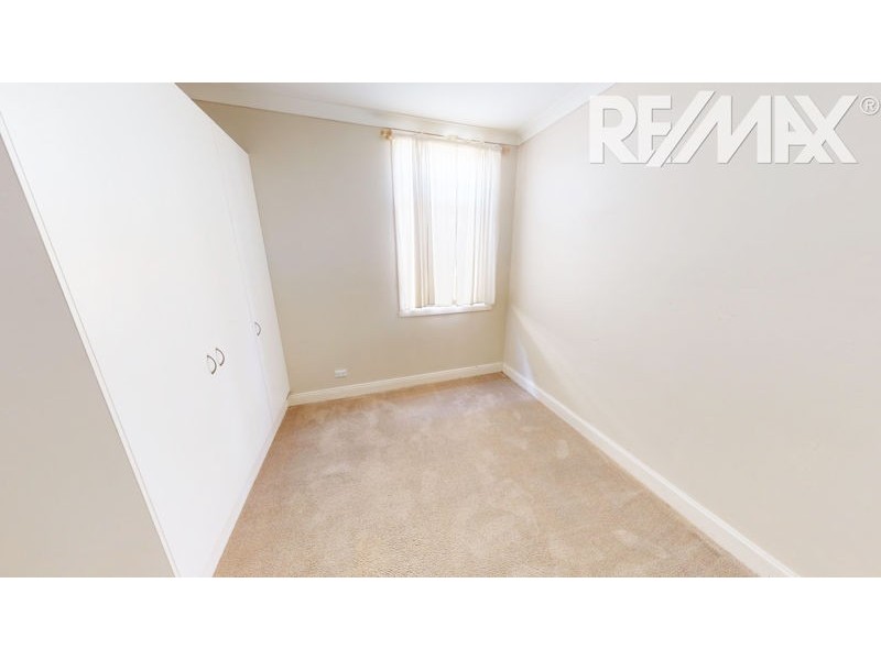 18 Kemp St, Junee NSW 2663