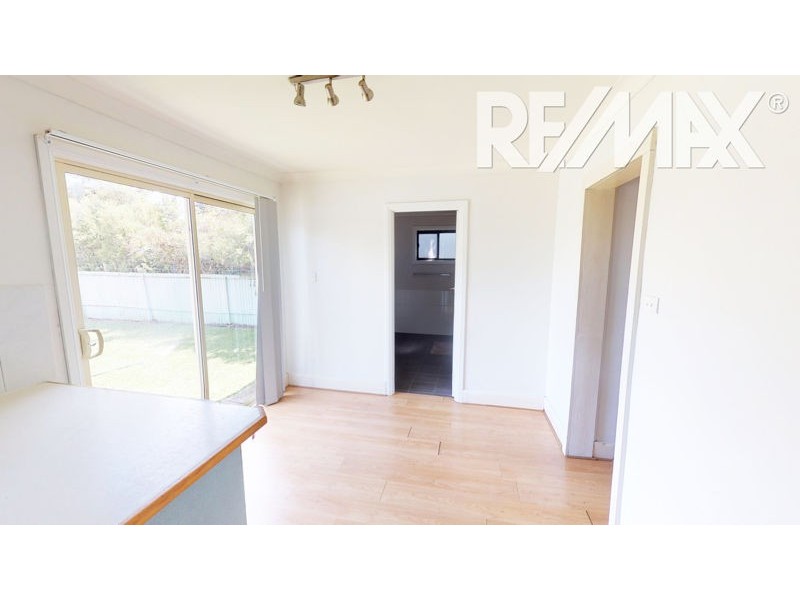 18 Kemp St, Junee NSW 2663