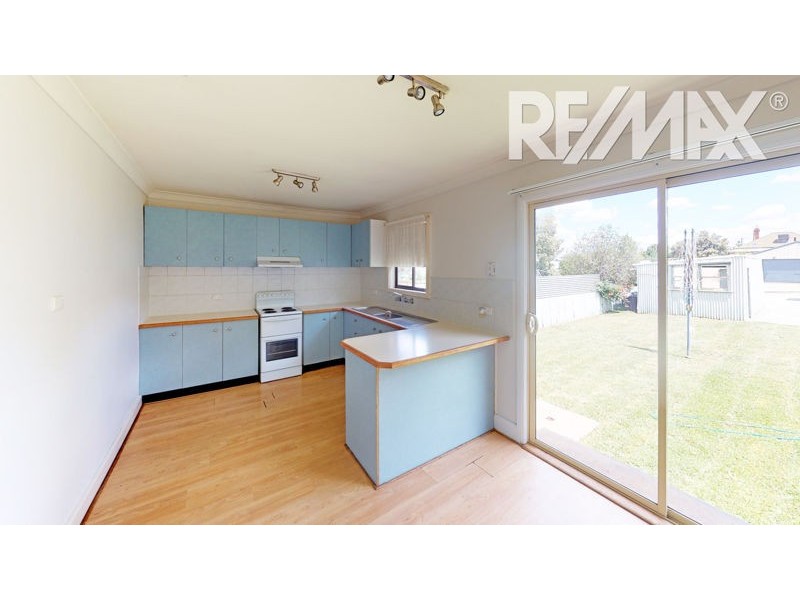 18 Kemp St, Junee NSW 2663