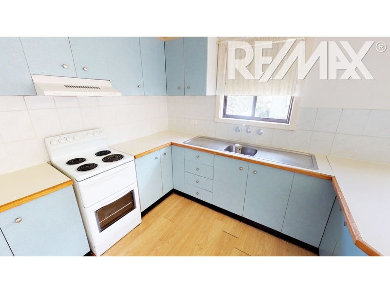 18 Kemp St, Junee NSW 2663