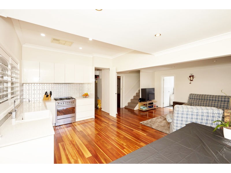 76 Broadway, Junee NSW 2663