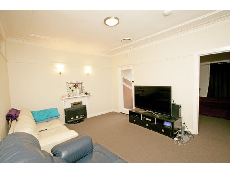 29 A & B Bolton St, Junee NSW 2663