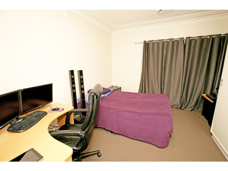 29 A & B Bolton St, Junee NSW 2663