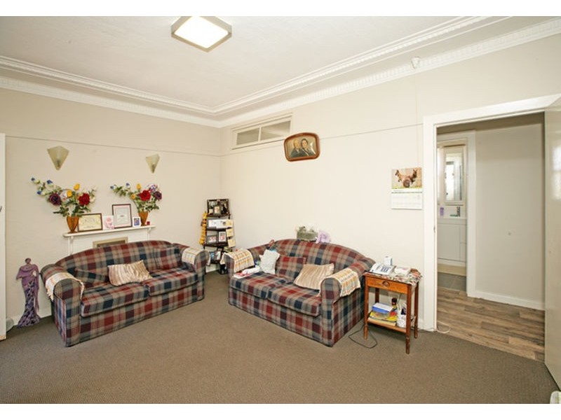 29 A & B Bolton St, Junee NSW 2663