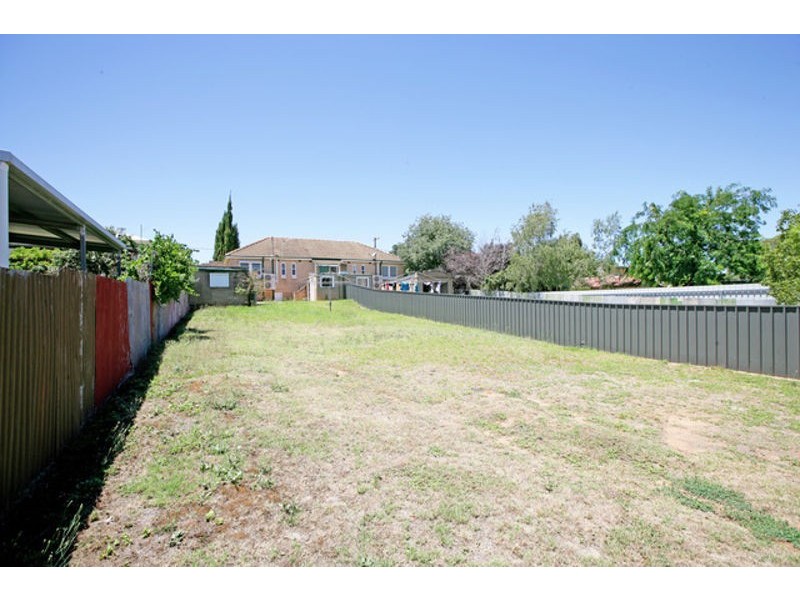 29 A & B Bolton St, Junee NSW 2663