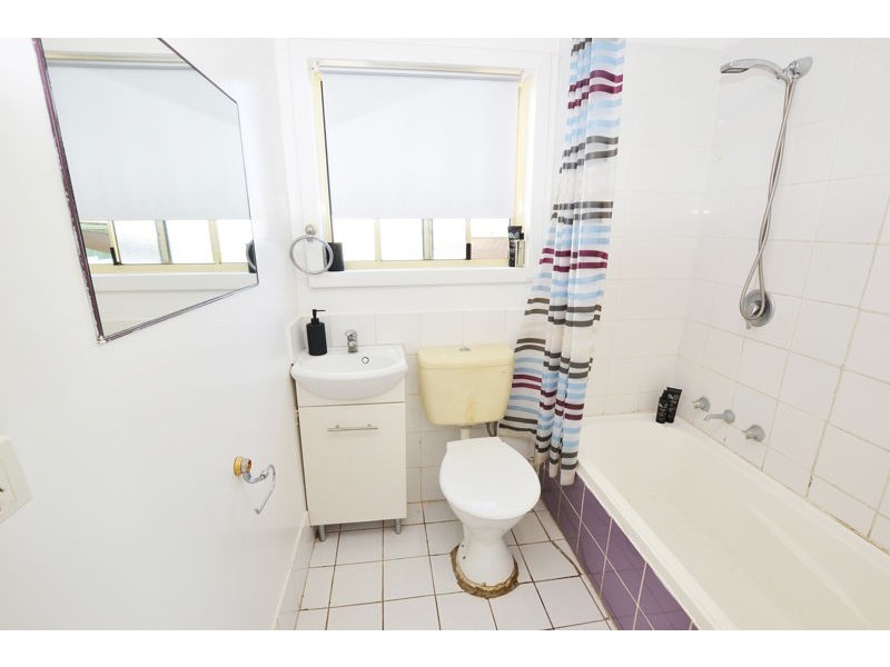 43 Commins Street, Junee NSW 2663