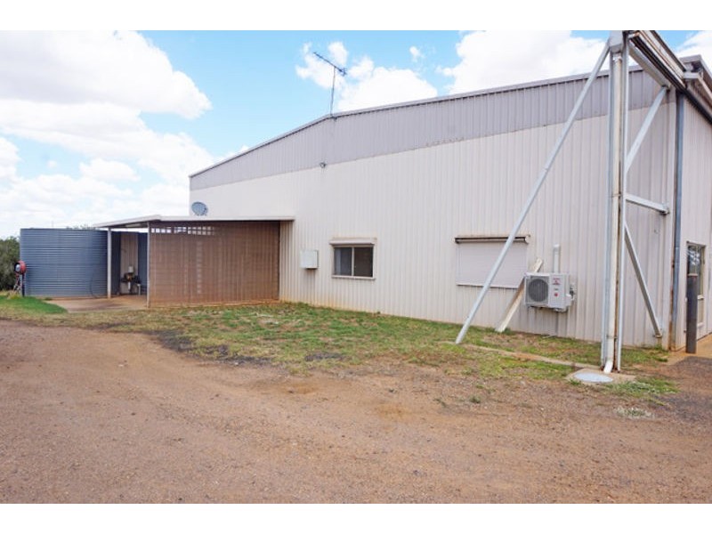 52 Boundary Street, Junee NSW 2663