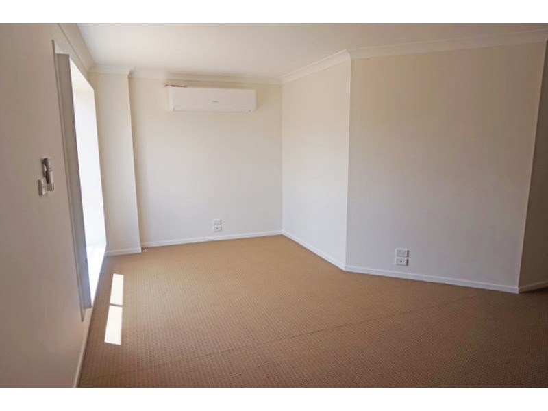 52 Boundary Street, Junee NSW 2663