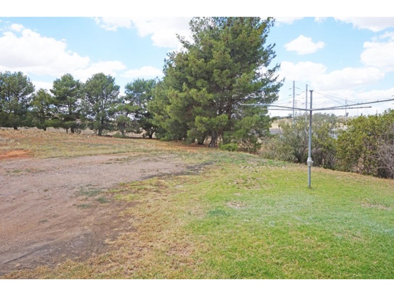 52 Boundary Street, Junee NSW 2663