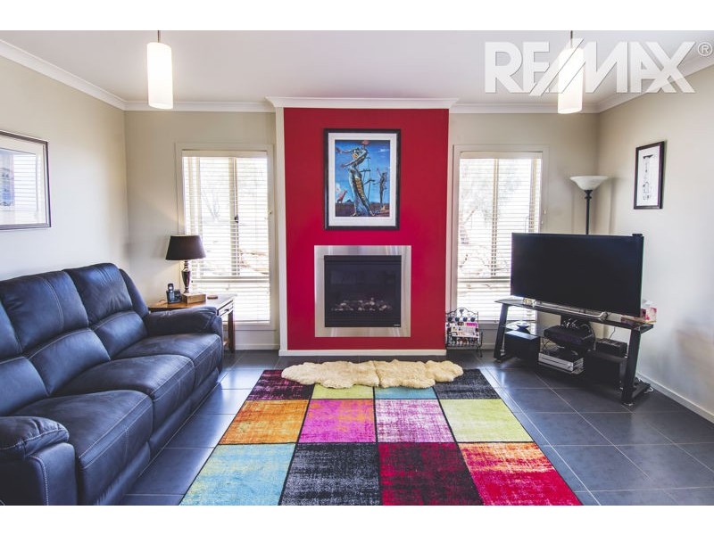 12 Taylor St, Junee NSW 2663