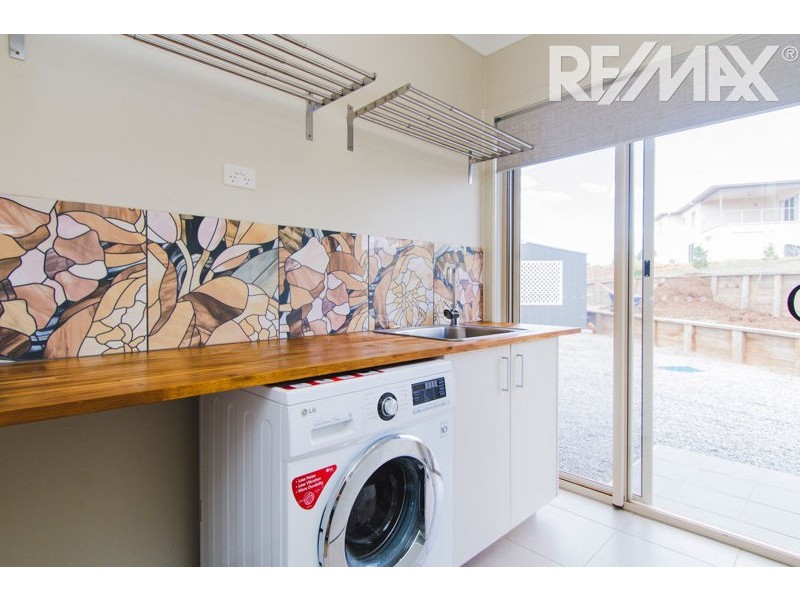 12 Taylor St, Junee NSW 2663