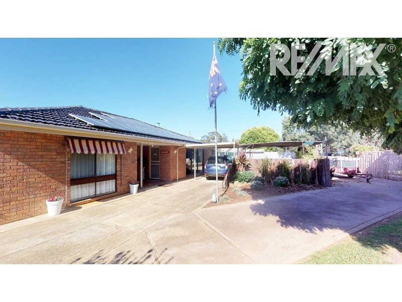 43 Seignior Street, Junee NSW 2663