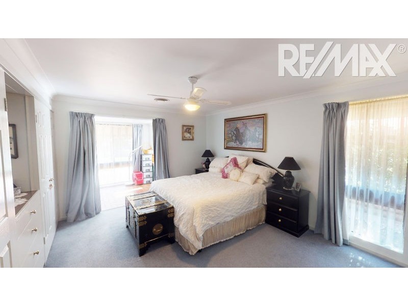 43 Seignior Street, Junee NSW 2663