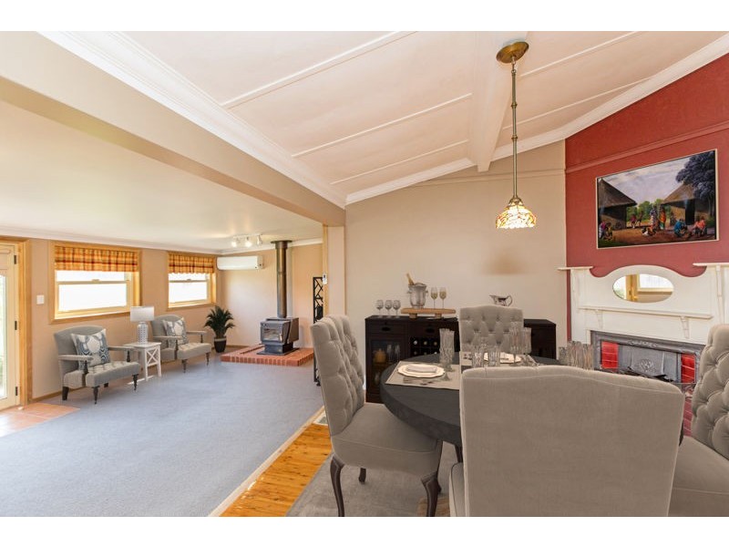 30 George Street, Junee NSW 2663