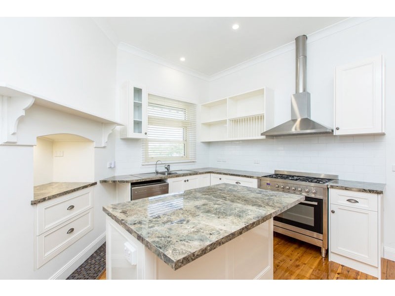 30 George Street, Junee NSW 2663