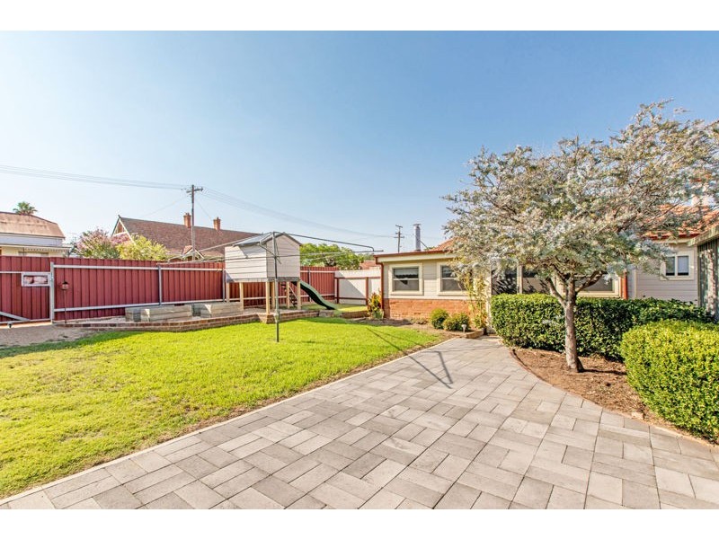 30 George Street, Junee NSW 2663