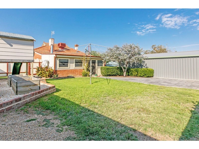 30 George Street, Junee NSW 2663