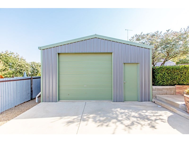 30 George Street, Junee NSW 2663