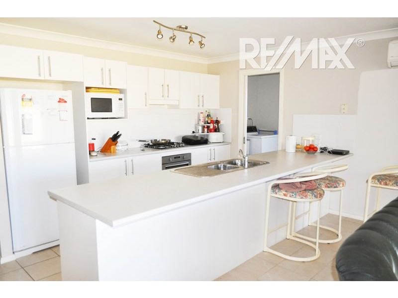 2 Adams Street, Junee NSW 2663