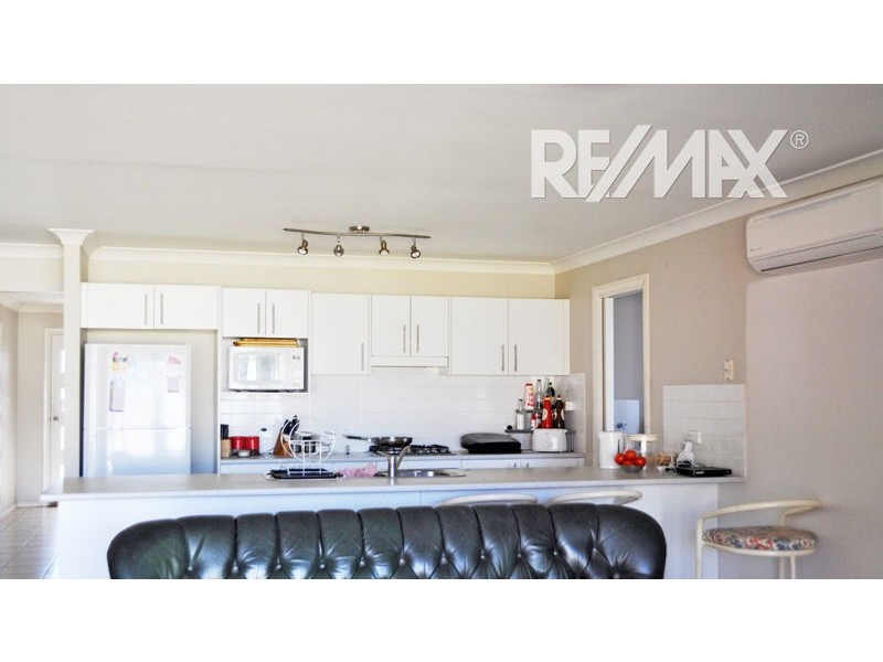 2 Adams Street, Junee NSW 2663