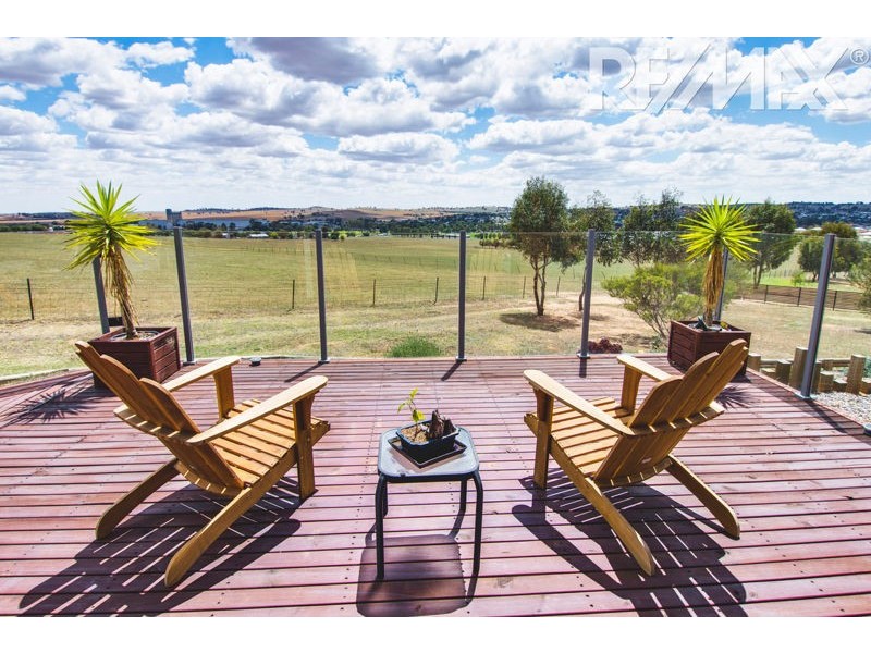 12 Taylor St, Junee NSW 2663