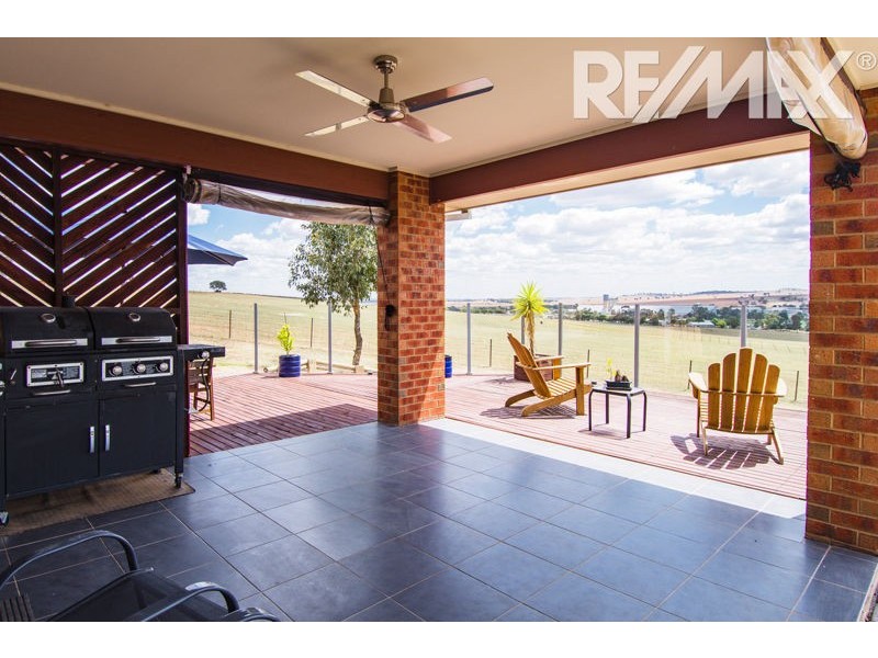 12 Taylor St, Junee NSW 2663