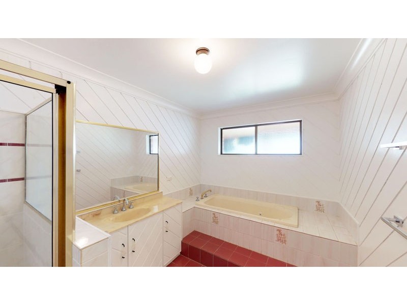 34 Gloucester St, Junee NSW 2663