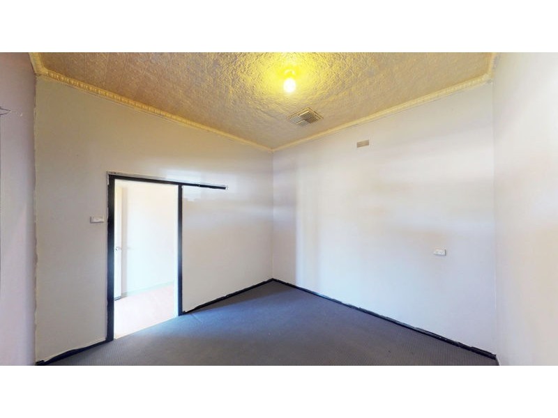 12 Fitzroy Street, Junee NSW 2663