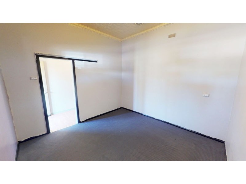 12 Fitzroy Street, Junee NSW 2663