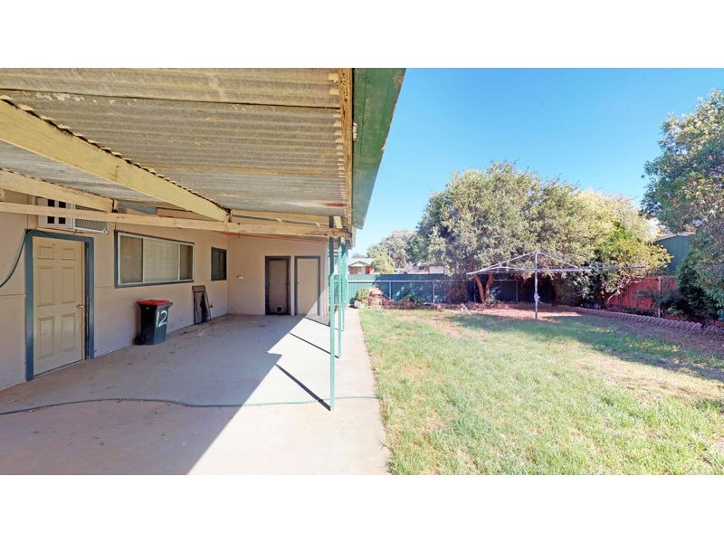 12 Fitzroy Street, Junee NSW 2663