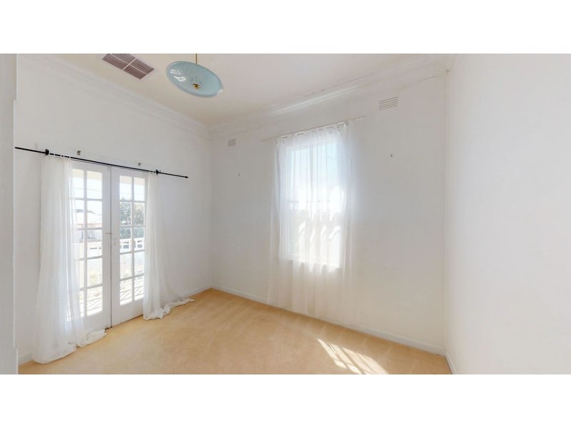 12 Commins Street, Junee NSW 2663