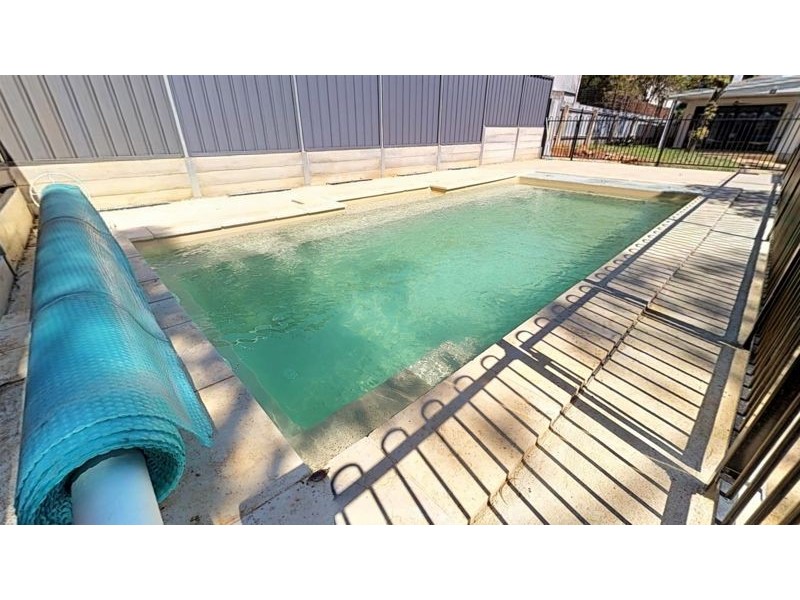 12 Commins Street, Junee NSW 2663