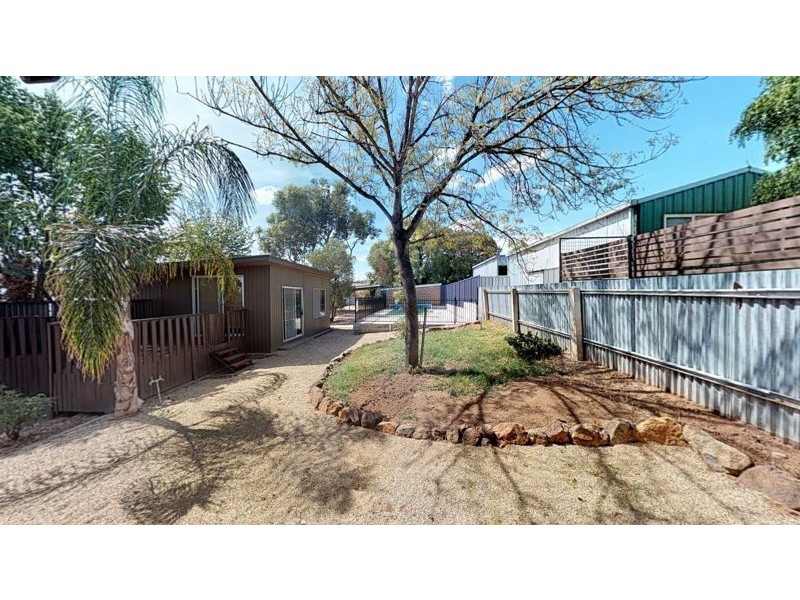 12 Commins Street, Junee NSW 2663