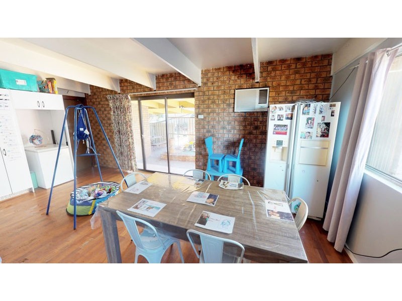 92 Hill St, Junee NSW 2663