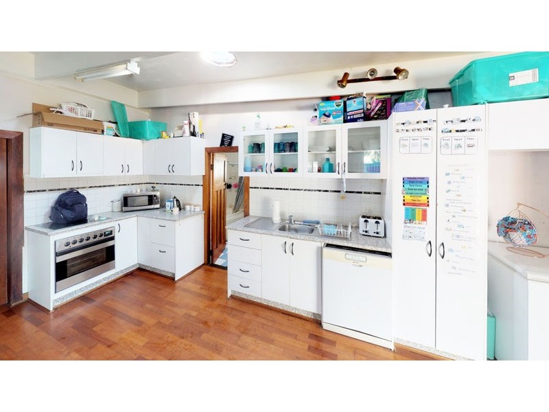 92 Hill St, Junee NSW 2663