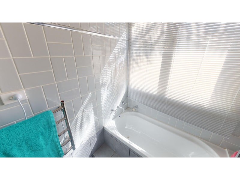 45 Hill St, Junee NSW 2663