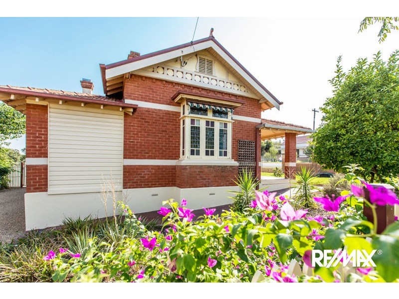 30 George Street, Junee NSW 2663