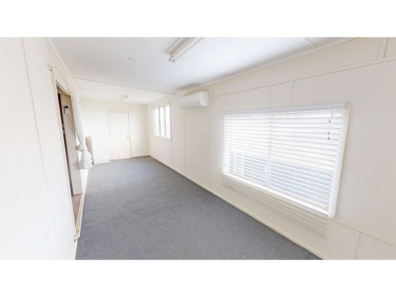 25 King St, Junee NSW 2663