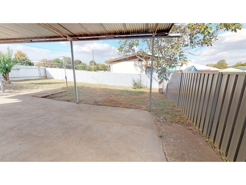 25 King St, Junee NSW 2663