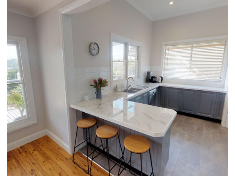18 Dalley St, Junee NSW 2663