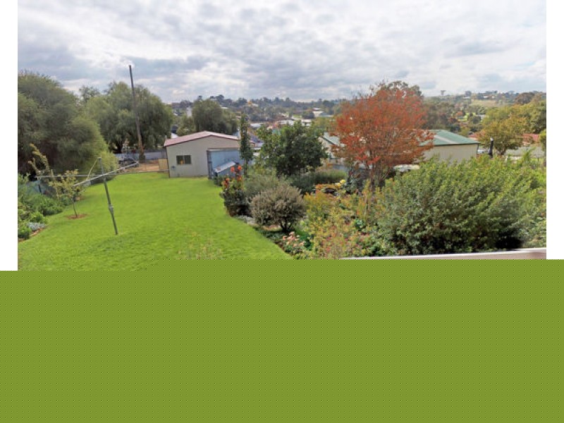 18 Dalley St, Junee NSW 2663