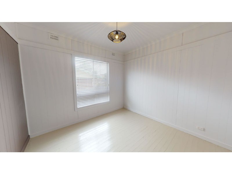 27 Commins Street, Junee NSW 2663